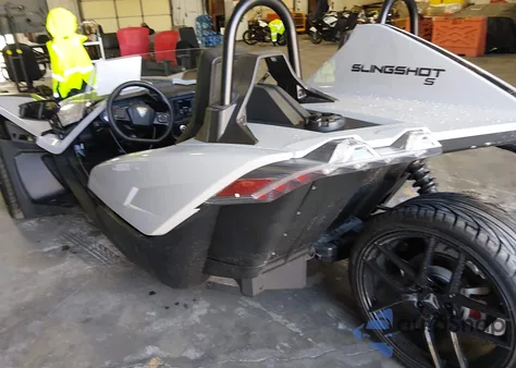 2022 Polaris Slingshot S With Technology Package z USA, uszkodzony, nr VIN 57XAATHD3N8147701